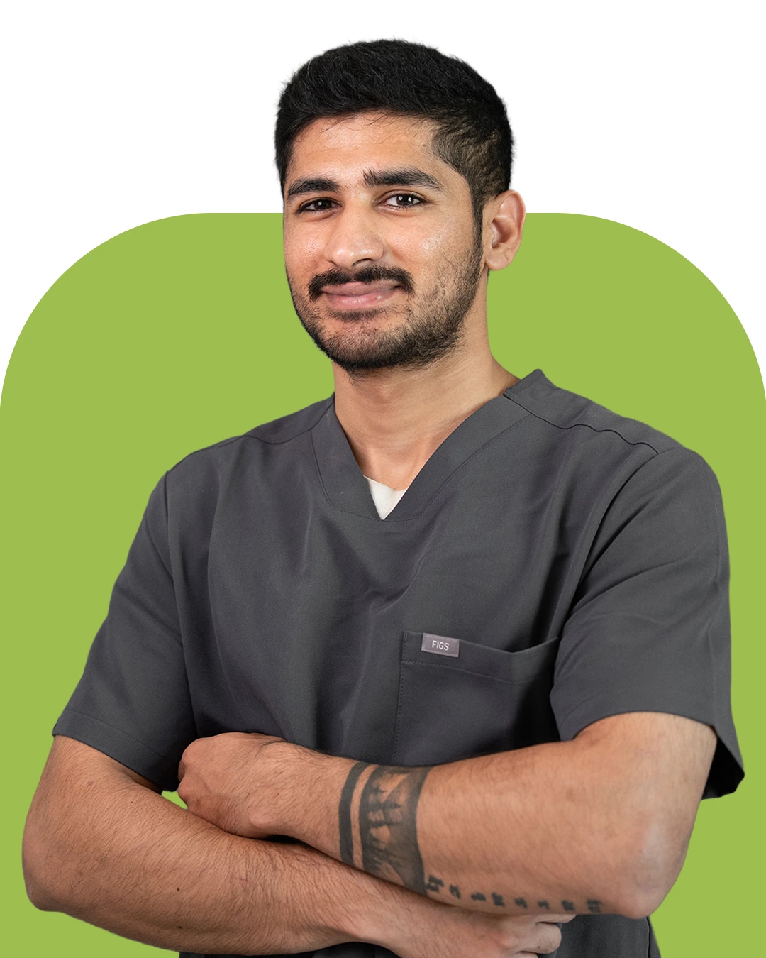 Abdul Wahab, Pet Care Assistant at Parkview Pet Center in Doha, Qatar