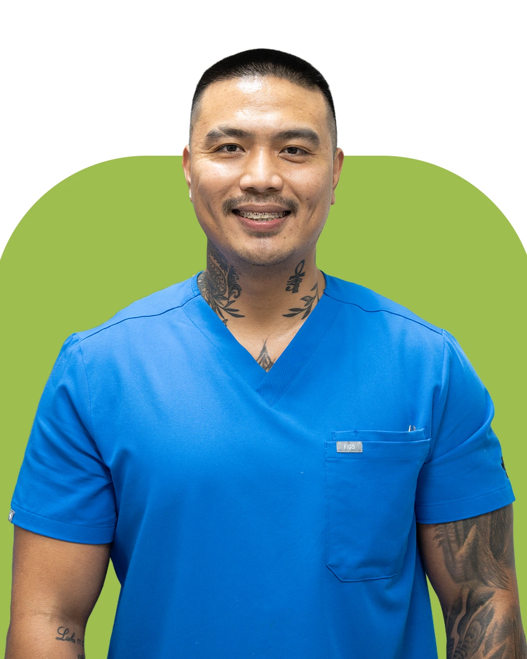 Cruferson Cruz, Veterinary Nurse at Parkview Pet Center in Doha, Qatar