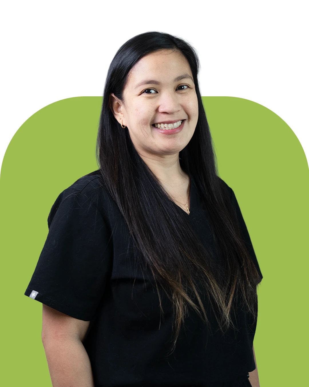 Marie Dumbrigue, Receptionist at Parkview Pet Center in Doha, Qatar